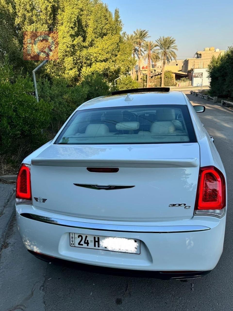 كرايسلر 300